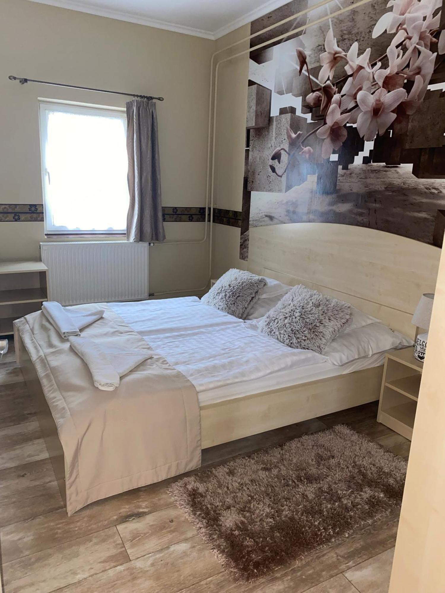 Kek Laguna Wellness Apartmanok Эгерсалок Экстерьер фото